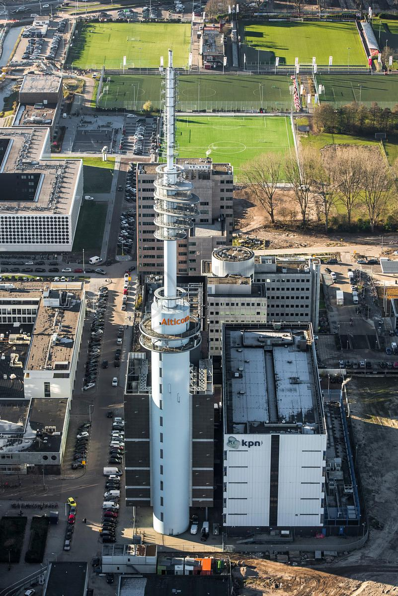 Smart telecommunications infrastructure